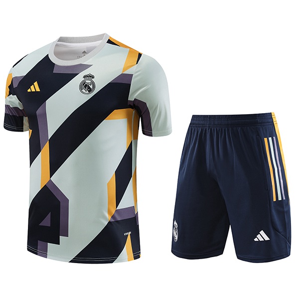 Completo Real Madrid Bambino - Maglia E Pantaloncini Ufficiali